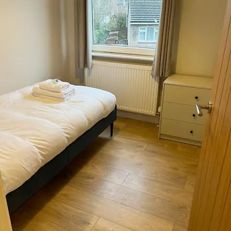 Holiday home Flaxman Avenue - Lovely 4 Bed Home, 5 Mins Drive To Centre, Free Superfast Wi-fi, Free On-street Parking York