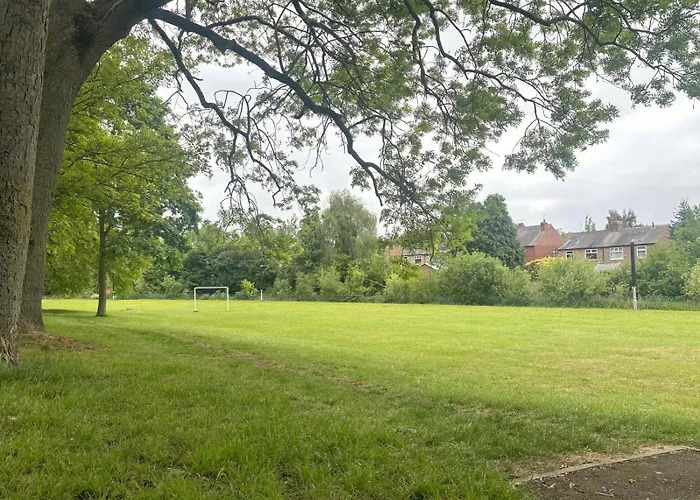 Holiday home Flaxman Avenue - Lovely 4 Bed Home, 5 Mins Drive To Centre, Free Superfast Wi-fi, Free On-street Parking York