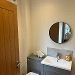 펜션 Flaxman Avenue - Lovely 4 Bed Home, 5 Mins Drive To Centre, Free Superfast Wi-fi, Free On-street Parking 요크